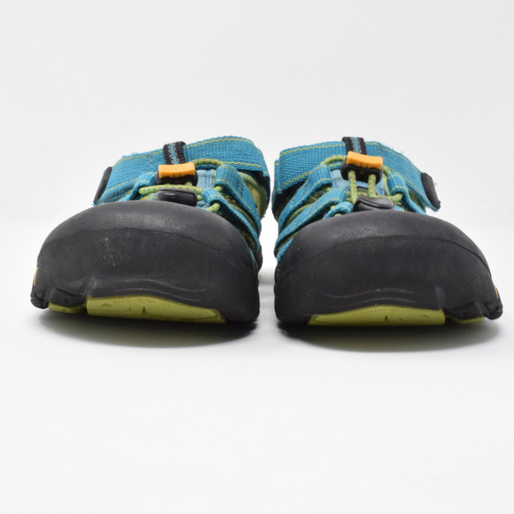 Keen Sandal Big Kid Size 3 Waterproof Hiking Shoes Summer Play Beach Fun Travel - Picture 8 of 8